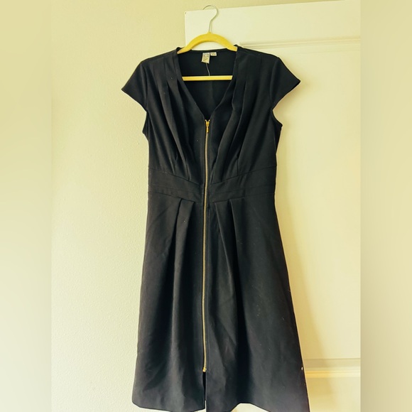 Emma & Michele Black Midi Dress with Gold Zipper - Picture 6 of 8